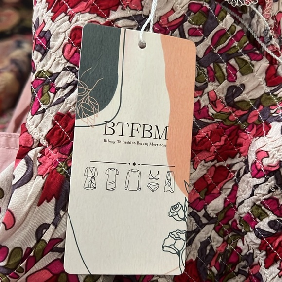 BTFBM size M, hi Lo, red and green flowered patterned skirt. - Picture 9 of 11